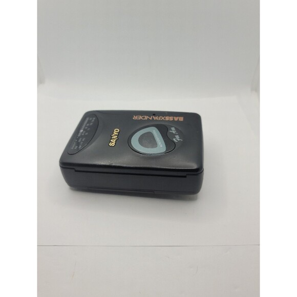 Sanyo Cassette Player BassXpander MGR-906D(K) - Picture 3 of 7